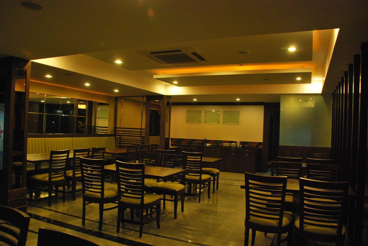 מלון היידראבד Oriva Vinflora Residency - Nr Lv Prasad Hospital, Banjara Hills מראה חיצוני תמונה